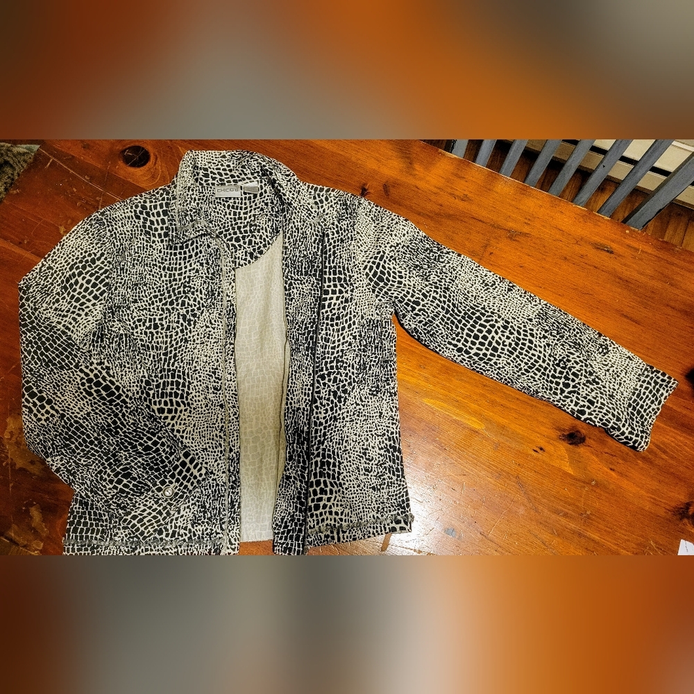 Women's Black and White Jacket
